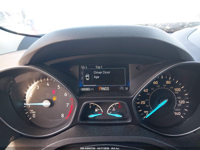 Продажа на аукционе авто 2017 Ford Escape Se, vin: 1FMCU9G99HUB71212, номер лота: 44893784