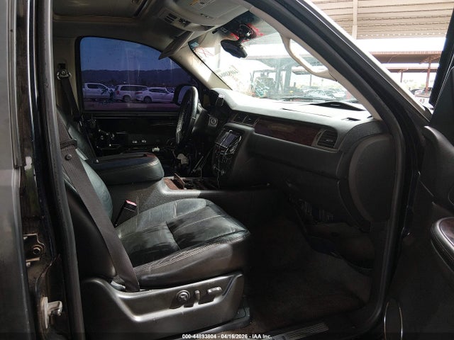 2008 Gmc Yukon Xl 1500 Denali მანქანა იყიდება აუქციონზე, vin: 1GKFK66838J145323, აუქციონის ნომერი: 44893804