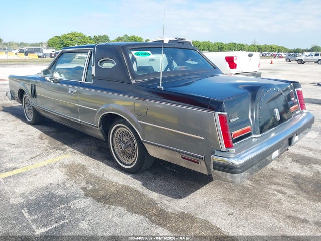 44893807 :رقم المزاد ، 1MRBP98FXDY607352 vin ، 1983 Lincoln Mark Vi مزاد بيع