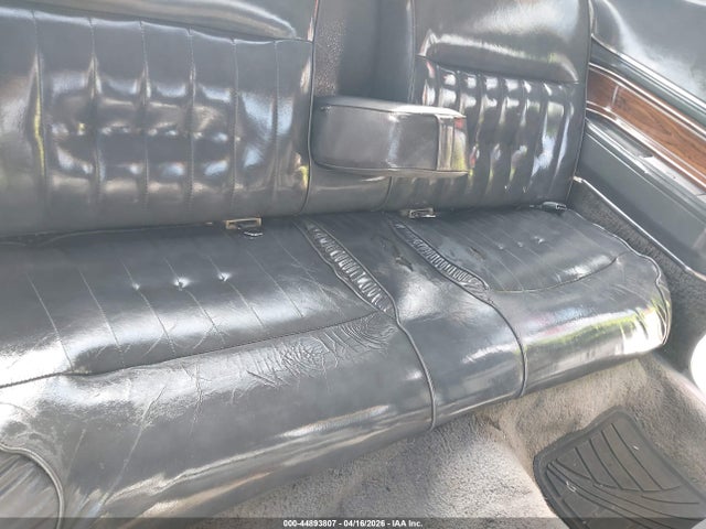 44893807 :رقم المزاد ، 1MRBP98FXDY607352 vin ، 1983 Lincoln Mark Vi مزاد بيع