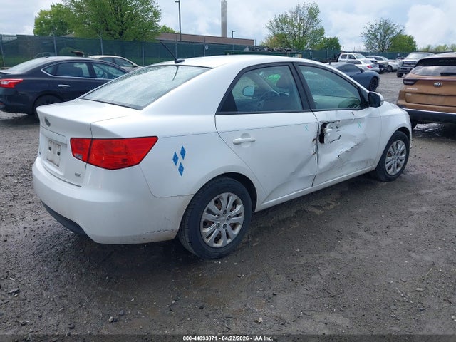 2011 Kia Forte Ex მანქანა იყიდება აუქციონზე, vin: KNAFU4A27B5392130, აუქციონის ნომერი: 44893871