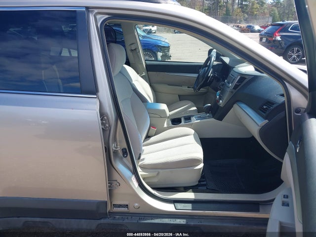 Aukcja sprzedaży 2014 Subaru Outback 2.5i Premium, vin: 4S4BRBDC3E3276060, numer aukcji: 44893986