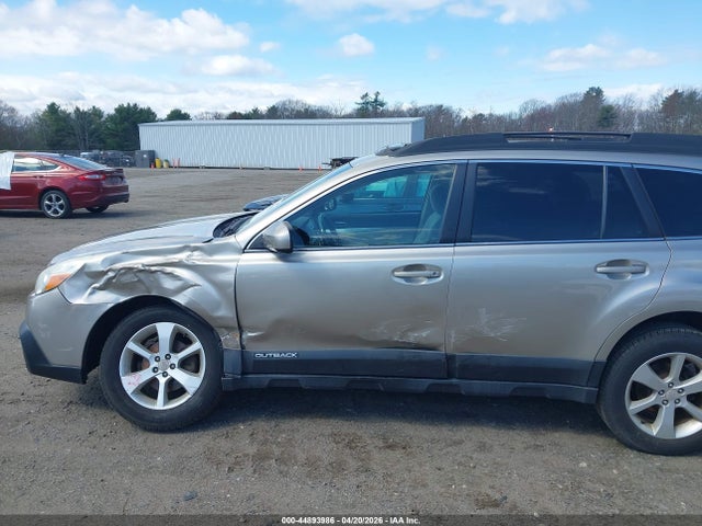 Aukcja sprzedaży 2014 Subaru Outback 2.5i Premium, vin: 4S4BRBDC3E3276060, numer aukcji: 44893986