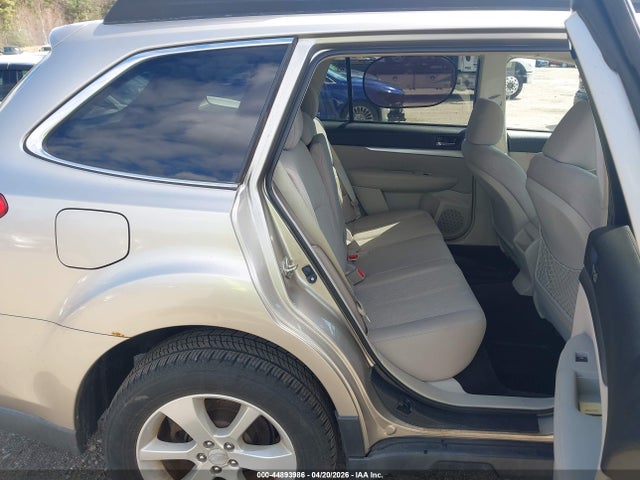 Aukcja sprzedaży 2014 Subaru Outback 2.5i Premium, vin: 4S4BRBDC3E3276060, numer aukcji: 44893986