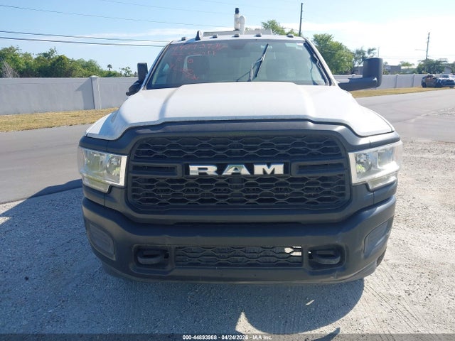 44893988 :رقم المزاد ، 3C7WRSBJ2LG206411 vin ، 2020 Ram 3500 Chassis Tradesman/slt مزاد بيع