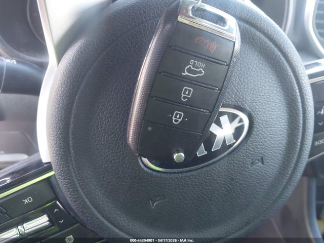 Продажа на аукционе авто 2020 Kia Sportage Lx, vin: KNDPM3AC8L7813157, номер лота: 44894001