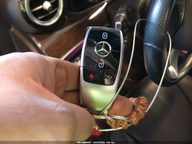 44894007 :رقم المزاد ، WDDZF4KB0HA012236 vin ، 2017 Mercedes-benz E 300 4matic مزاد بيع
