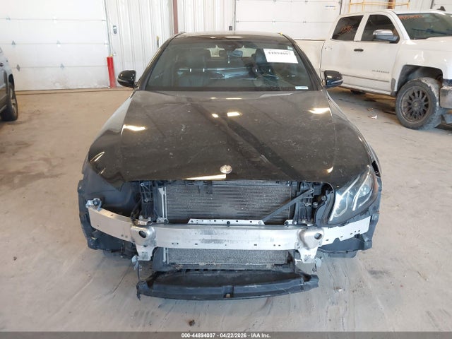44894007 :رقم المزاد ، WDDZF4KB0HA012236 vin ، 2017 Mercedes-benz E 300 4matic مزاد بيع