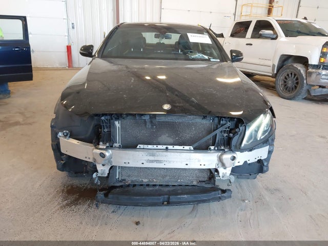 44894007 :رقم المزاد ، WDDZF4KB0HA012236 vin ، 2017 Mercedes-benz E 300 4matic مزاد بيع