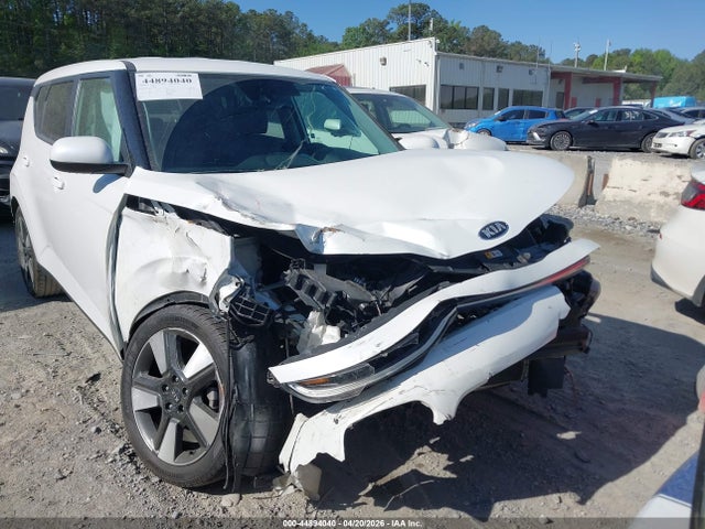 44894040 :رقم المزاد ، KNDJ33AU1L7008005 vin ، 2020 Kia Soul Ex مزاد بيع
