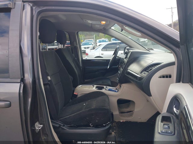 2015 Dodge Grand Caravan Sxt მანქანა იყიდება აუქციონზე, vin: 2C4RDGCG3FR630770, აუქციონის ნომერი: 44894055