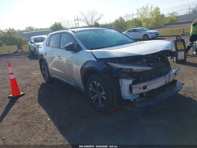 Продажа на аукционе авто 2024 Toyota Bz4x Xle, vin: JTMABACA5RA090195, номер лота: 44894079