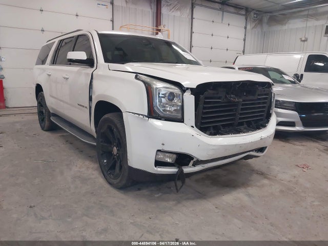 44894106 :رقم المزاد ، 1GKS2GKC9HR153104 vin ، 2017 Gmc Yukon Xl Slt مزاد بيع
