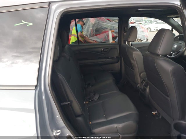 5FNYF8H56NB031360 Honda Passport Awd Ex-l