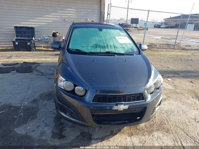 1G1JC5SG8F4138351 Chevrolet Sonic Lt Auto