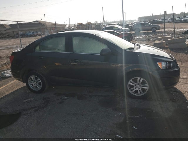 1G1JC5SG8F4138351 Chevrolet Sonic Lt Auto