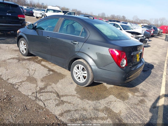 1G1JC5SG8F4138351 Chevrolet Sonic Lt Auto