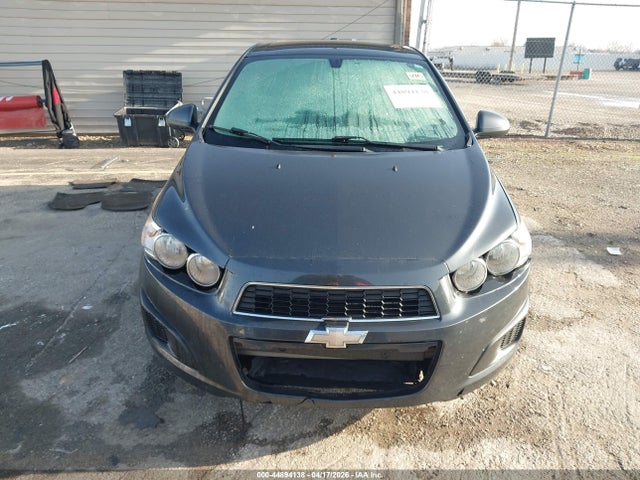 1G1JC5SG8F4138351 Chevrolet Sonic Lt Auto