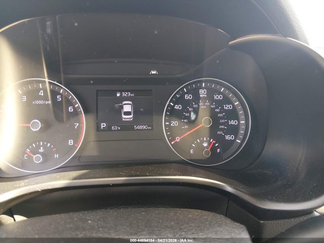 44894154 :رقم المزاد ، 3KPF24AD8KE012615 vin ، 2019 Kia Forte Lxs مزاد بيع