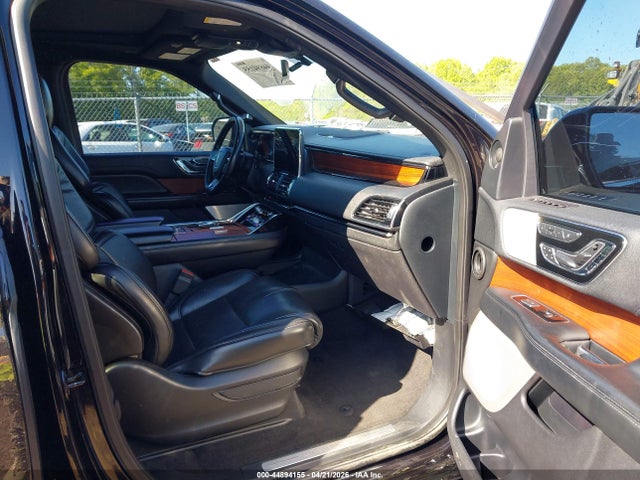 44894155 :رقم المزاد ، 5LMJJ3LT6KEL25047 vin ، 2019 Lincoln Navigator L Reserve مزاد بيع