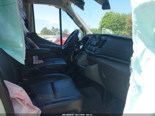 44894181 :رقم المزاد ، 1FTBR1C88NKA74378 vin ، 2022 Ford Transit-250 مزاد بيع