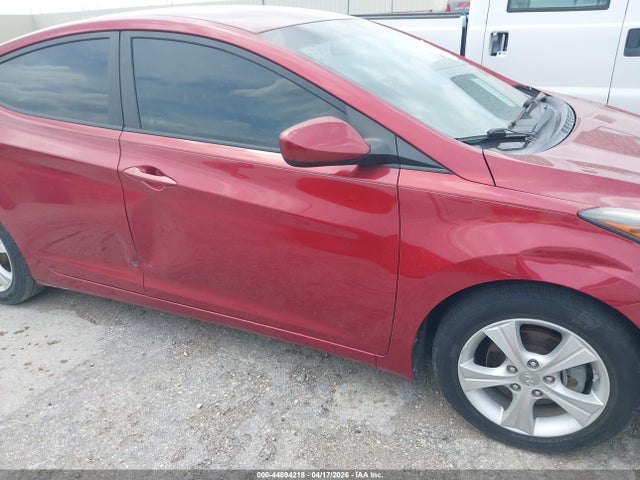 5NPDH4AE9GH665200 Hyundai ELANTRA SE