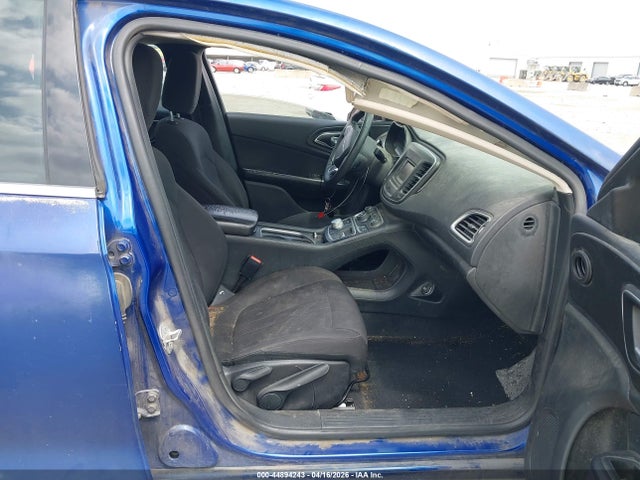 44894243 :رقم المزاد ، 1C3CCCAB3FN706417 vin ، 2015 Chrysler 200 Limited مزاد بيع