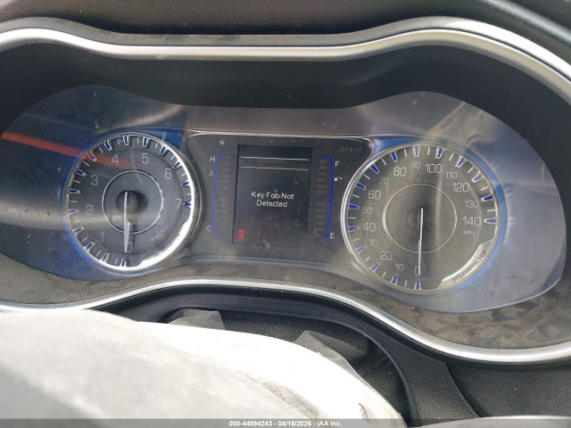 44894243 :رقم المزاد ، 1C3CCCAB3FN706417 vin ، 2015 Chrysler 200 Limited مزاد بيع
