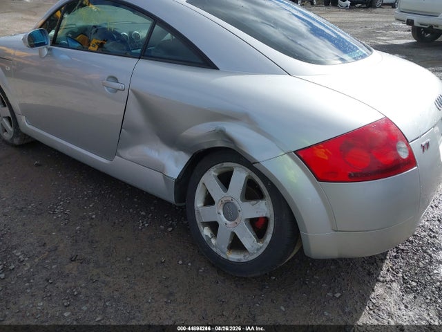 2000 Audi Tt მანქანა იყიდება აუქციონზე, vin: TRUTC28N7Y1003117, აუქციონის ნომერი: 44894246