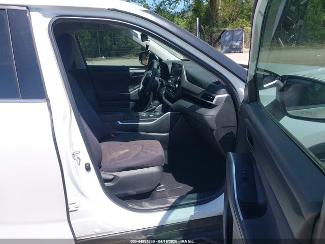 44894269 :رقم المزاد ، 5TDCZRAH7NS103383 vin ، 2022 Toyota Highlander L مزاد بيع