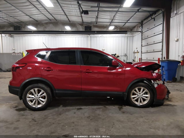 2018 Nissan Rogue Sport S მანქანა იყიდება აუქციონზე, vin: JN1BJ1CPXJW193182, აუქციონის ნომერი: 44894303