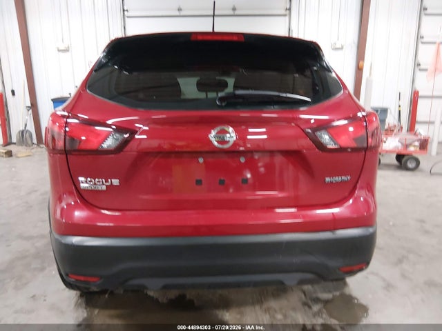 2018 Nissan Rogue Sport S მანქანა იყიდება აუქციონზე, vin: JN1BJ1CPXJW193182, აუქციონის ნომერი: 44894303