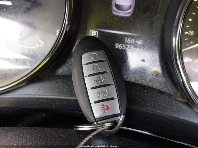 44894310 :رقم المزاد ، JN1BJ1CPXJW162742 vin ، 2018 Nissan Rogue Sport Sv مزاد بيع