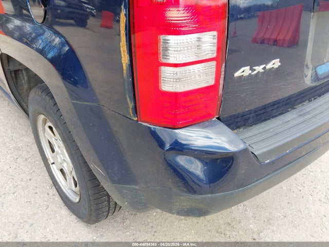 44894365 :رقم المزاد ، 1C4NJRBB1HD138785 vin ، 2017 Jeep Patriot Sport 4x4 مزاد بيع