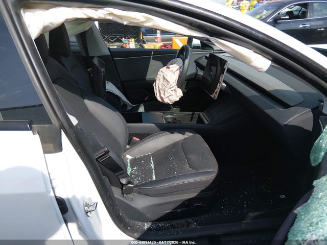 Продажа на аукционе авто 2024 Tesla Model 3 Long Range Dual Motor All-wheel Drive/rear-wheel Drive, vin: 5YJ3E1EA1RF728186, номер лота: 44894420