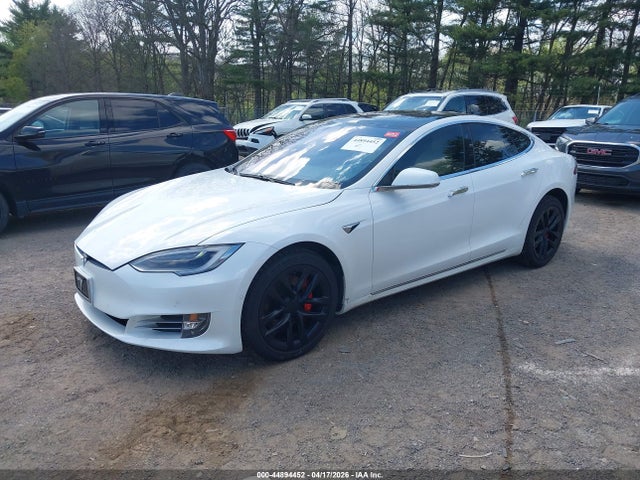 44894452 :رقم المزاد ، 5YJSA1E47MF425777 vin ، 2021 Tesla Model S Performance Dual Motor All-wheel Drive مزاد بيع