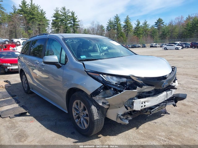44894459 :رقم المزاد ، 5TDKSKFC0NS067525 vin ، 2022 Toyota Sienna Le مزاد بيع