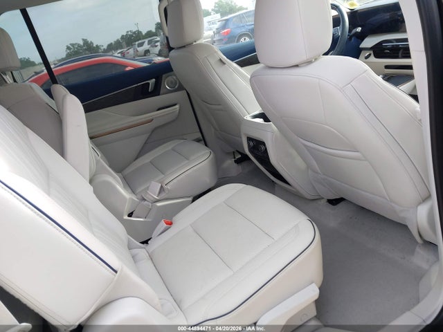5GAEVCRS0SJ185548 Buick Enclave Avenir Fwd