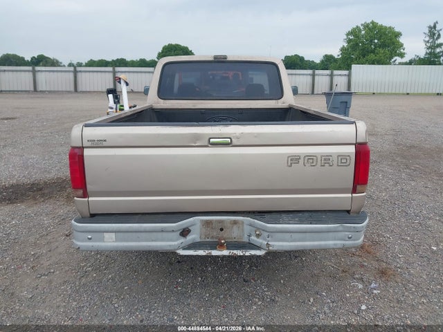 44894544 :رقم المزاد ، 1FTEX15Y0NKB10452 vin ، 1992 Ford F150 مزاد بيع
