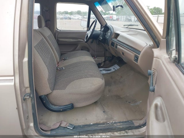 44894544 :رقم المزاد ، 1FTEX15Y0NKB10452 vin ، 1992 Ford F150 مزاد بيع