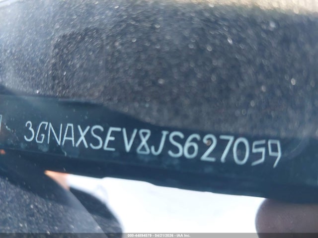 3GNAXSEV8JS627059 Chevrolet EQUINOX LT