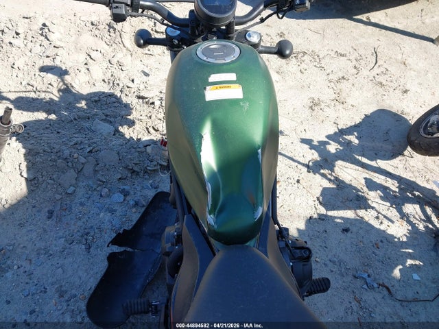 MLHPC5601R5700715 Honda CMX500