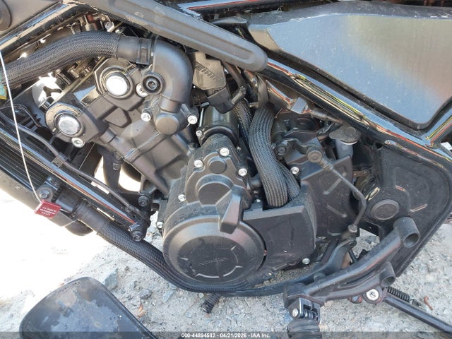 MLHPC5601R5700715 Honda CMX500