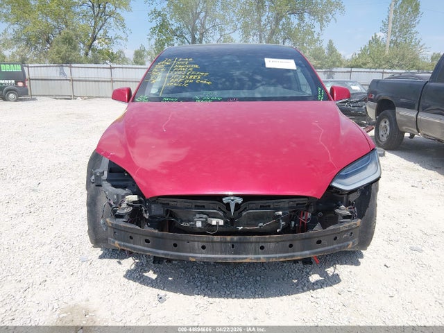 44894606 :رقم المزاد ، 5YJXCDE22JF133885 vin ، 2018 Tesla Model X 100d/75d/p100d مزاد بيع