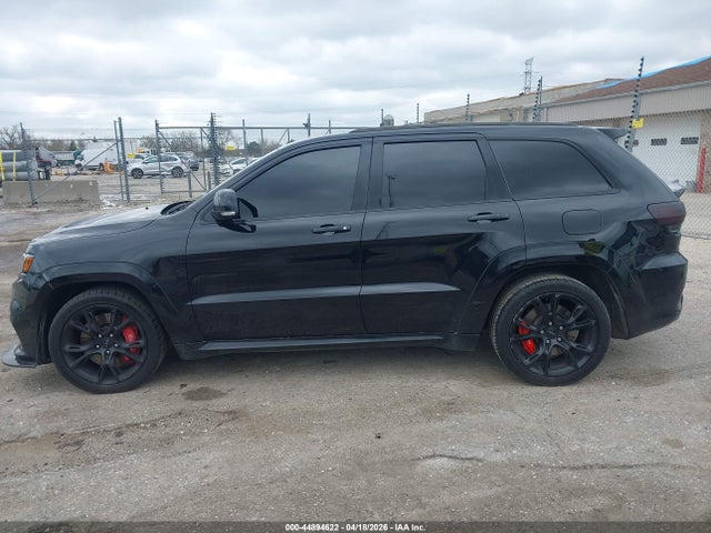 44894622 :رقم المزاد ، 1C4RJFDJ4HC905961 vin ، 2017 Jeep Grand Cherokee Srt 4x4 مزاد بيع