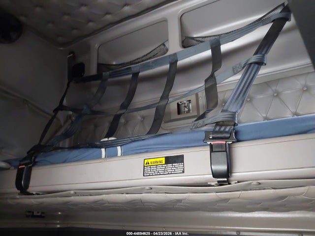 Продаж на аукціоні авто 1998 International 9200, vin: 2HSFMAER4WC064062, номер лоту: 44894625