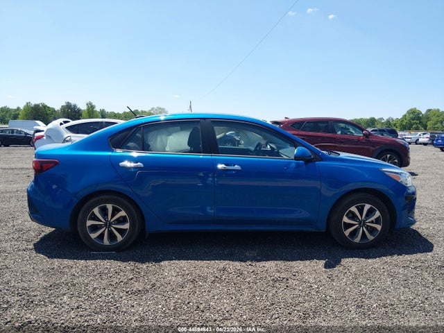 2022 Kia Rio S მანქანა იყიდება აუქციონზე, vin: 3KPA24AD5NE434212, აუქციონის ნომერი: 44894643