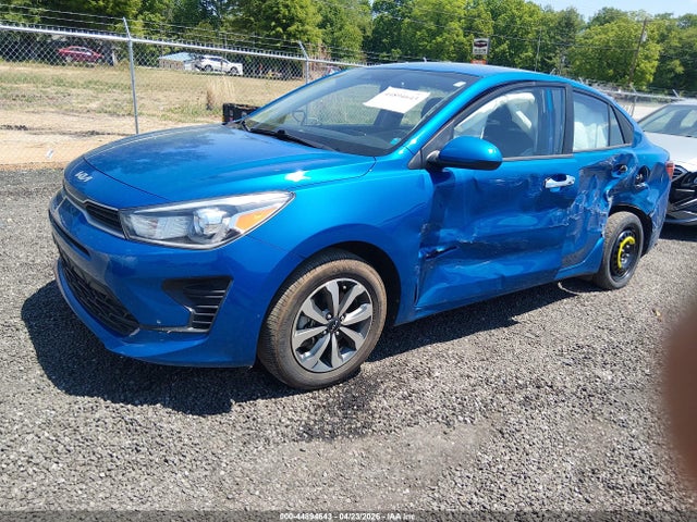 2022 Kia Rio S მანქანა იყიდება აუქციონზე, vin: 3KPA24AD5NE434212, აუქციონის ნომერი: 44894643