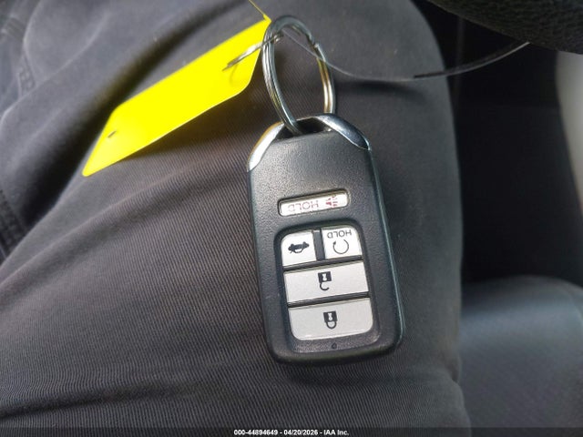 44894649 :رقم المزاد ، 1HGCR2F00HA087833 vin ، 2017 Honda Accord Ex مزاد بيع