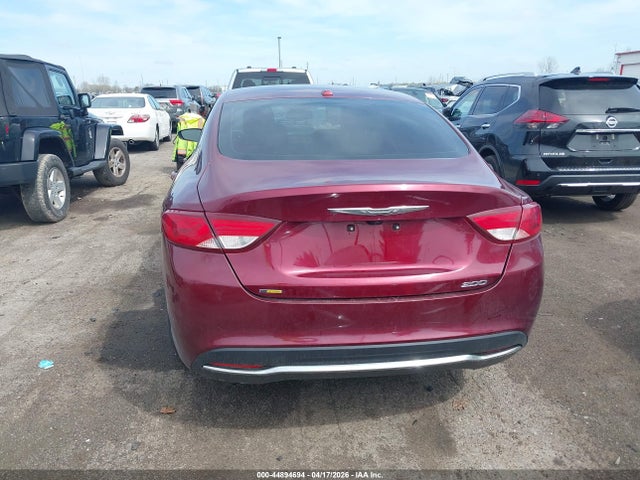 44894694 :رقم المزاد ، 1C3CCCAB9FN692202 vin ، 2015 Chrysler 200 Limited مزاد بيع